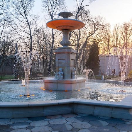 Europa22 "Apartament Delux" Z Wanna - Centrum Miasta Z Widokiem Na Staw Tomaszów Mazowiecki Exterior foto
