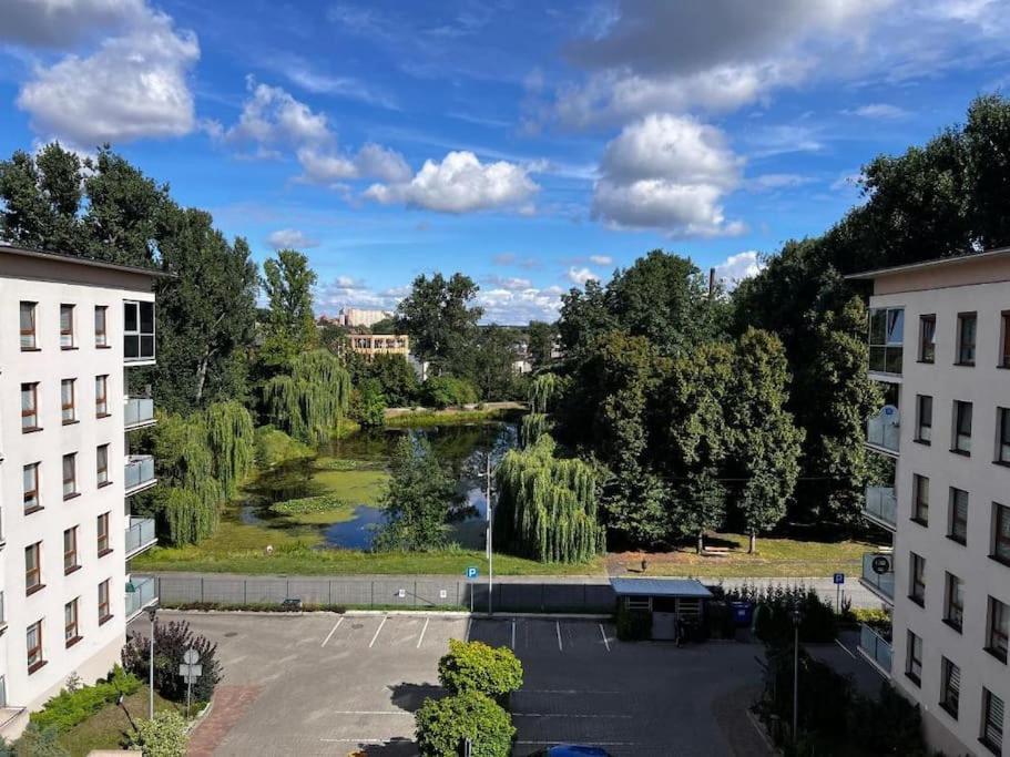 Europa22 "Apartament Delux" Z Wanna - Centrum Miasta Z Widokiem Na Staw Tomaszów Mazowiecki Exterior foto